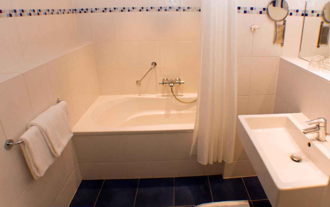 Hotel Restaurant Goerres Akkrum Chambre photo